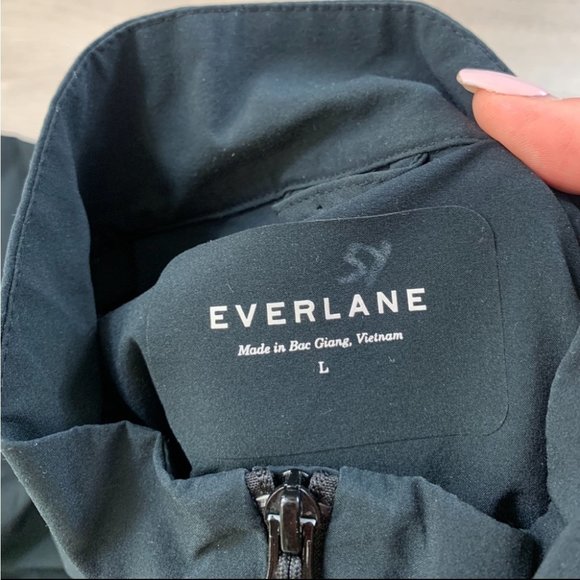 Everlane Black Nylon Zip Up Windbreaker Lightweight Jacket - Picture 5 of 9